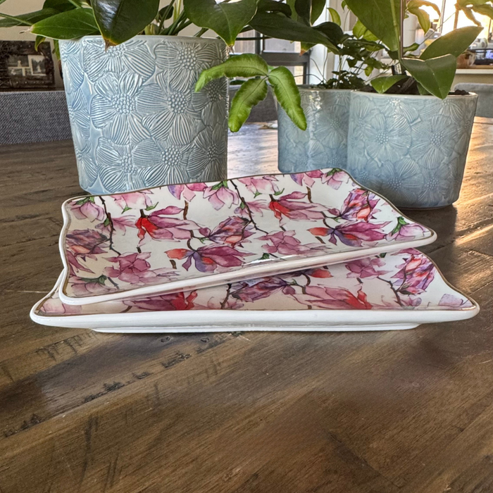 Lavida Flowering Magnolia Ceramic Jug, Teapot & Plates – 4 Piece Floral Dinnerware Gift Set