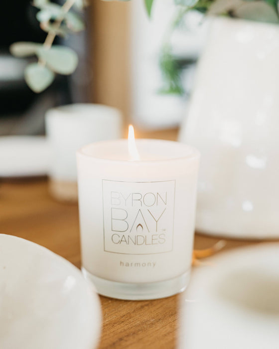 Byron Bay Scented Pure Soy Candles 30hr Gift Boxed - Bamboo White Lilly - Lozza’s Gifts & Homewares 